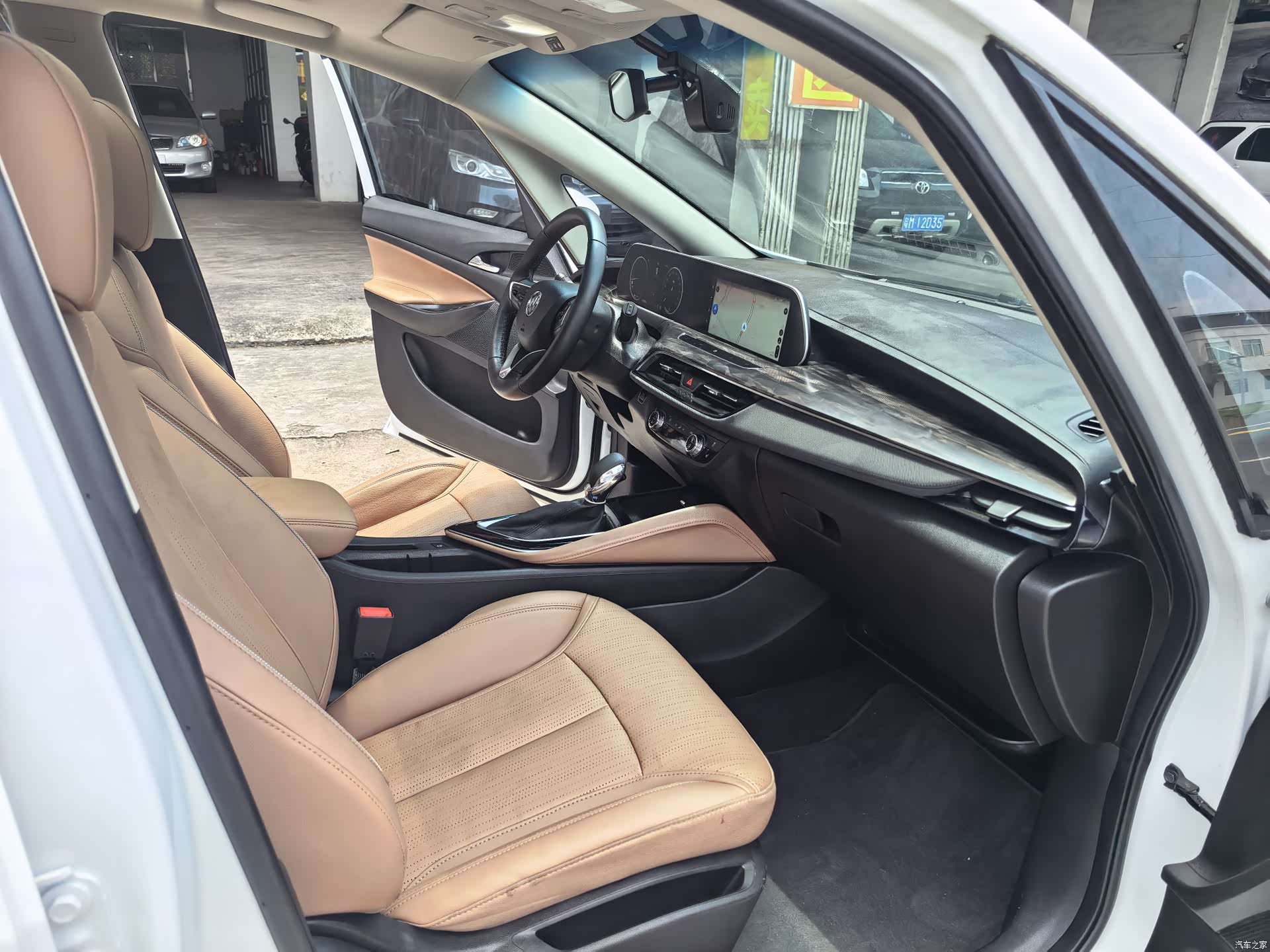 Buick GL6, 2022 6