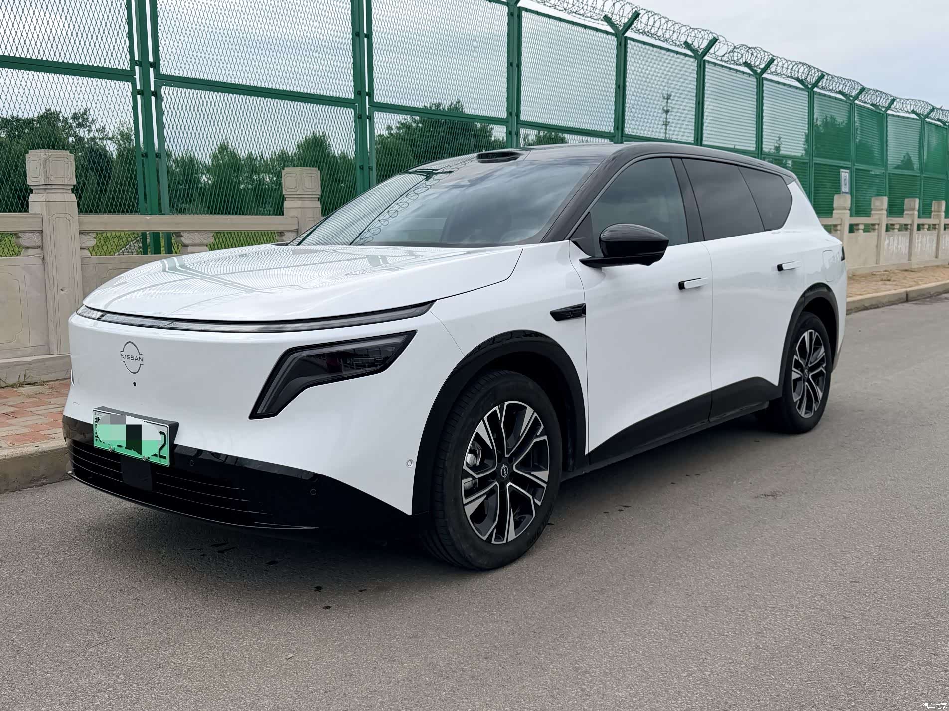 Nissan NX8