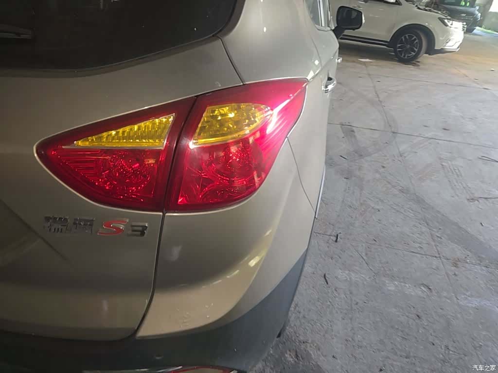 JAC S3, 2015 8