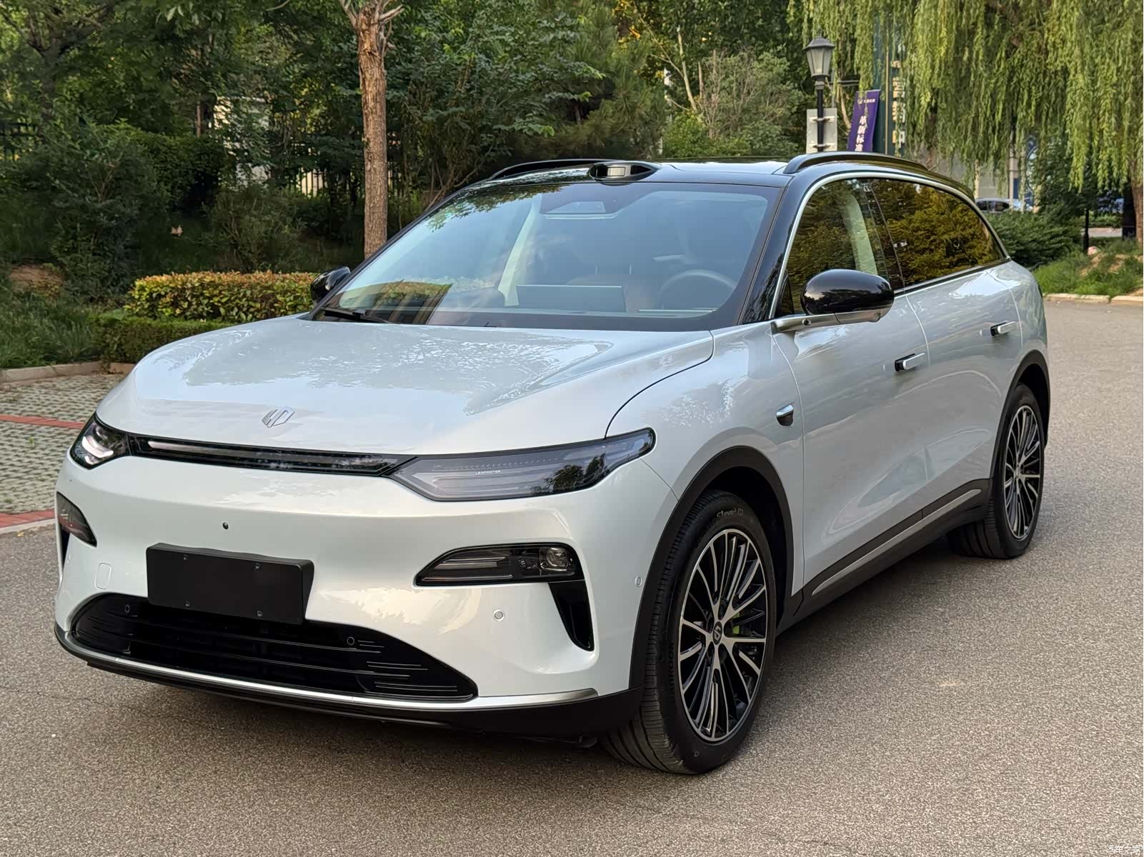 Leapmotor C11