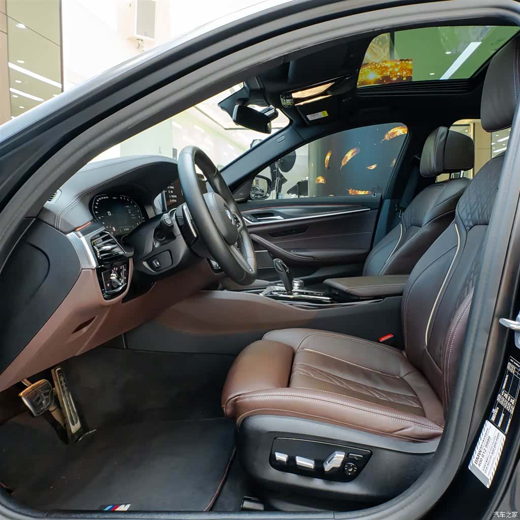BMW 5 Series, 2022 23