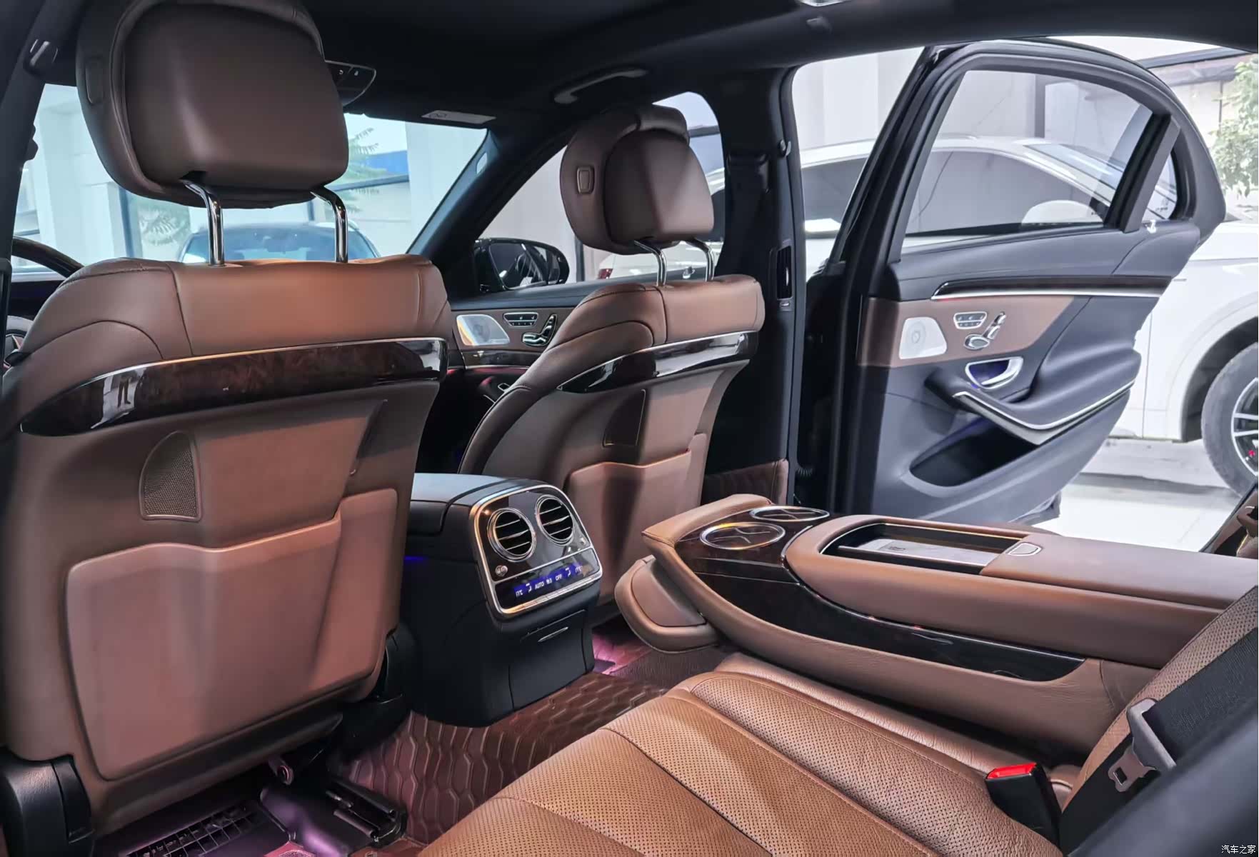 Mercedes-Benz S-Class, 2021 7