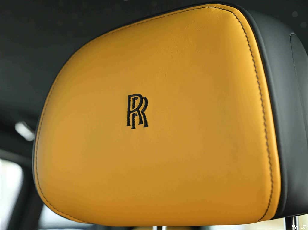 Rolls-Royce Cullinan, 2022 27