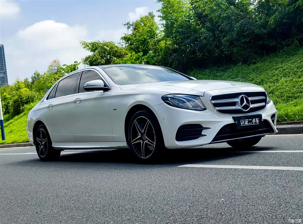 Mercedes-Benz E-Class, 2020 3