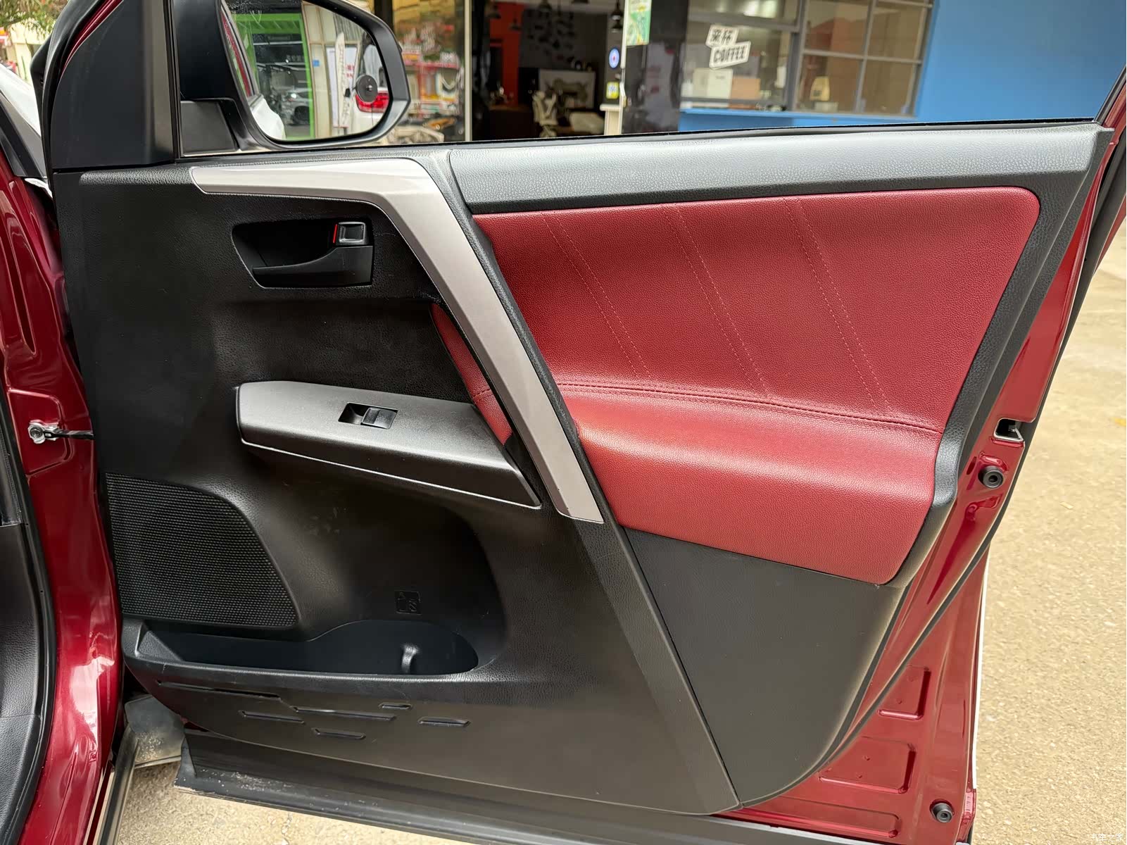 Toyota RAV4, 2019 24