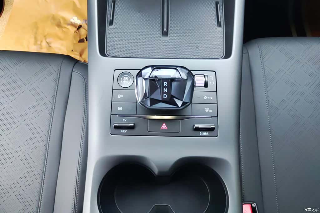 BYD Qin, 2025 16