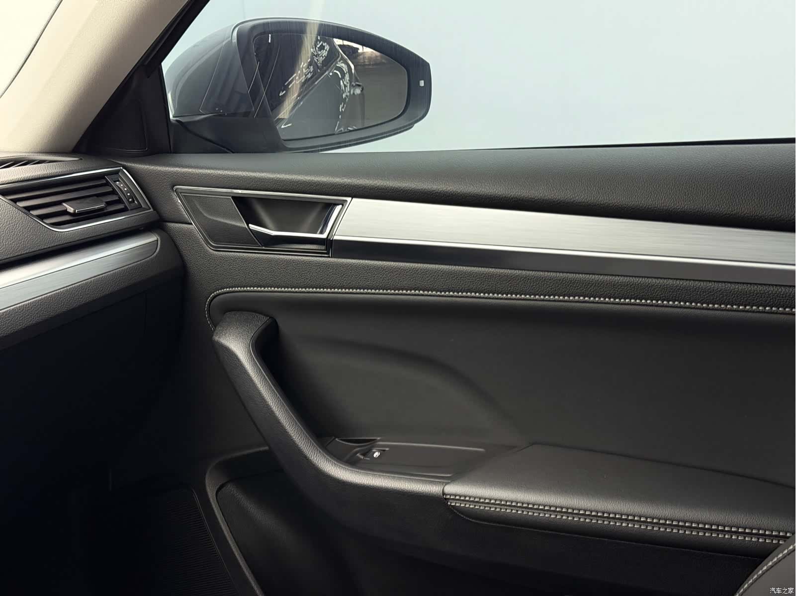 Skoda Superb, 2023 10