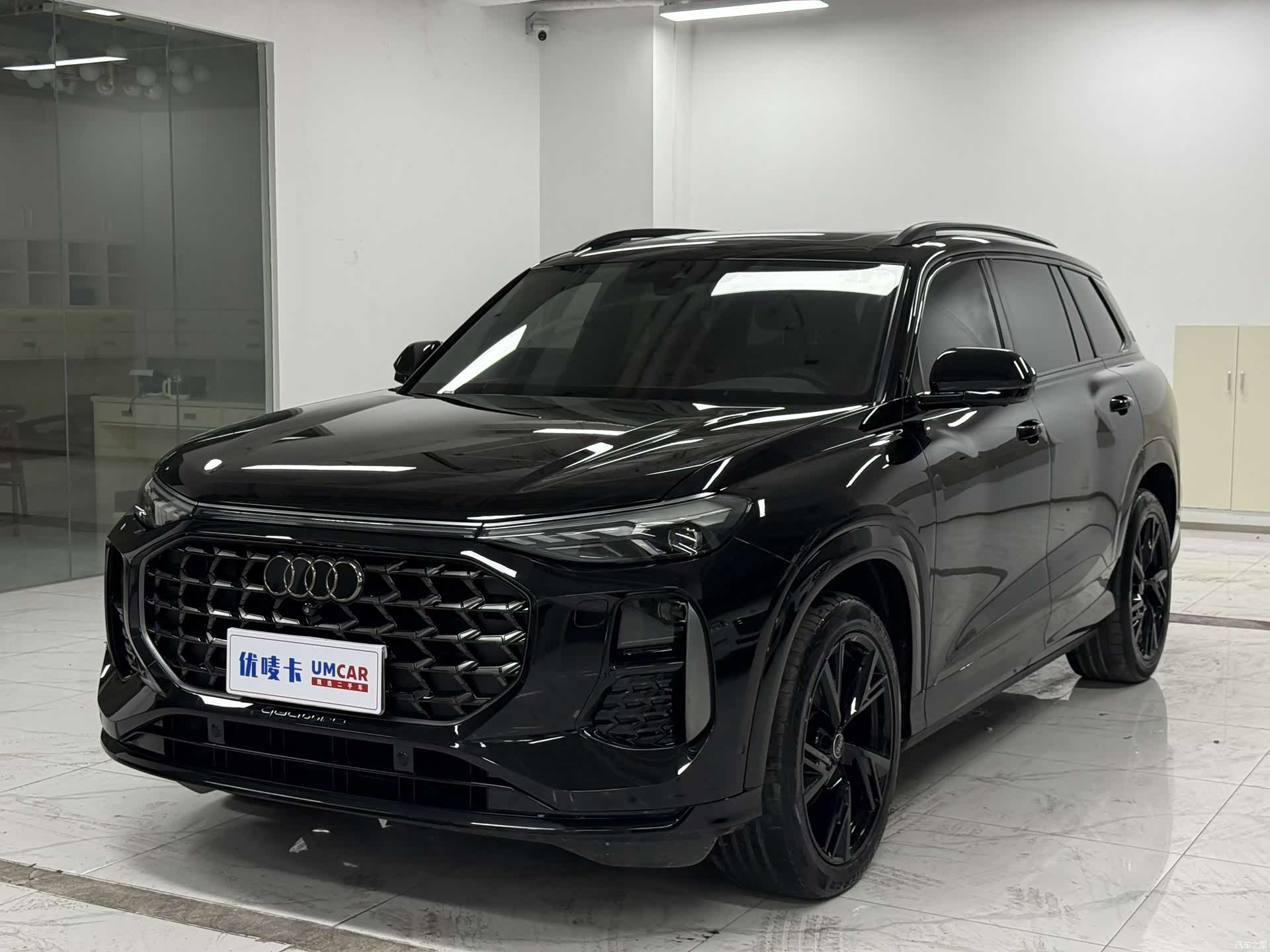 Audi Q6, 2024 1