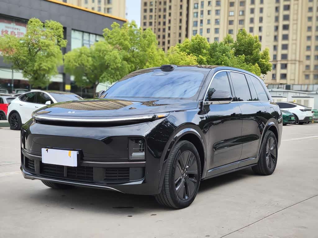 Li Auto L8