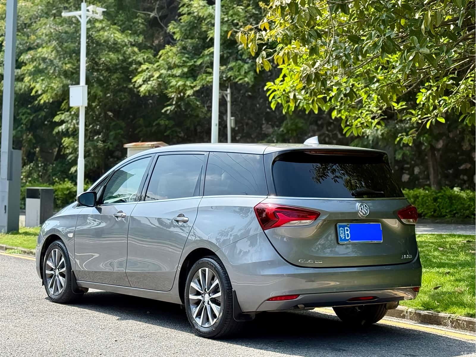 Buick GL6, 2020 3