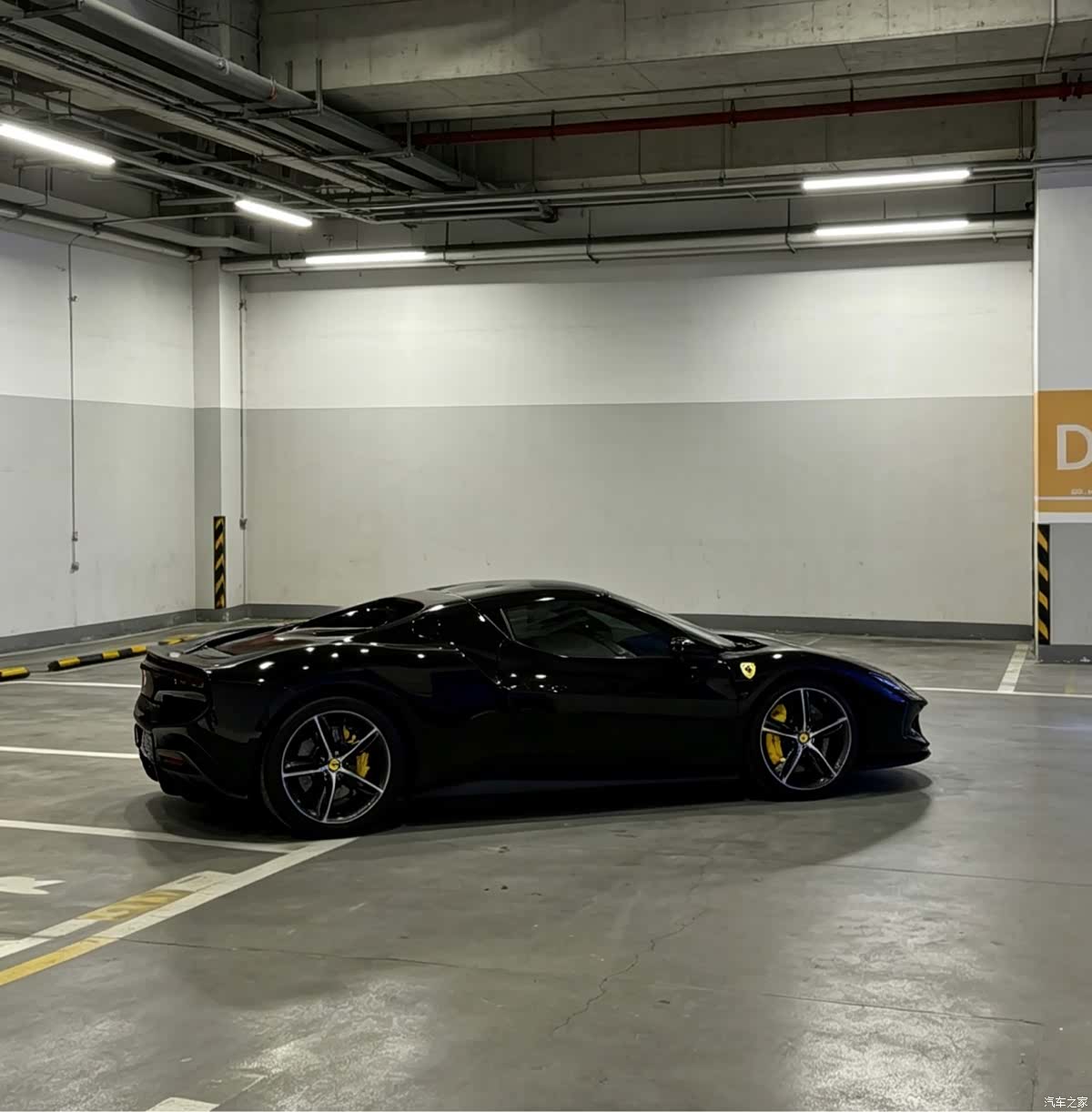 Ferrari 296, 2024 3