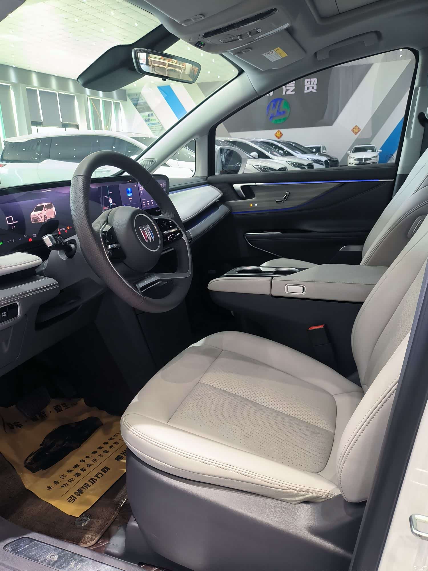 Buick GL8, 2025 4