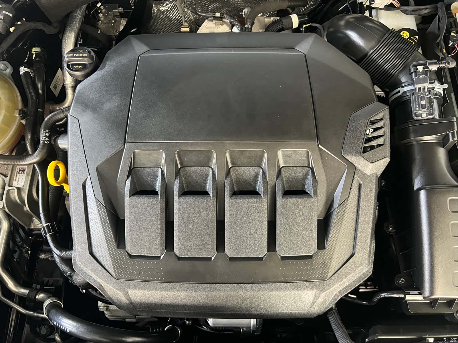 Volkswagen Passat, 2020 8