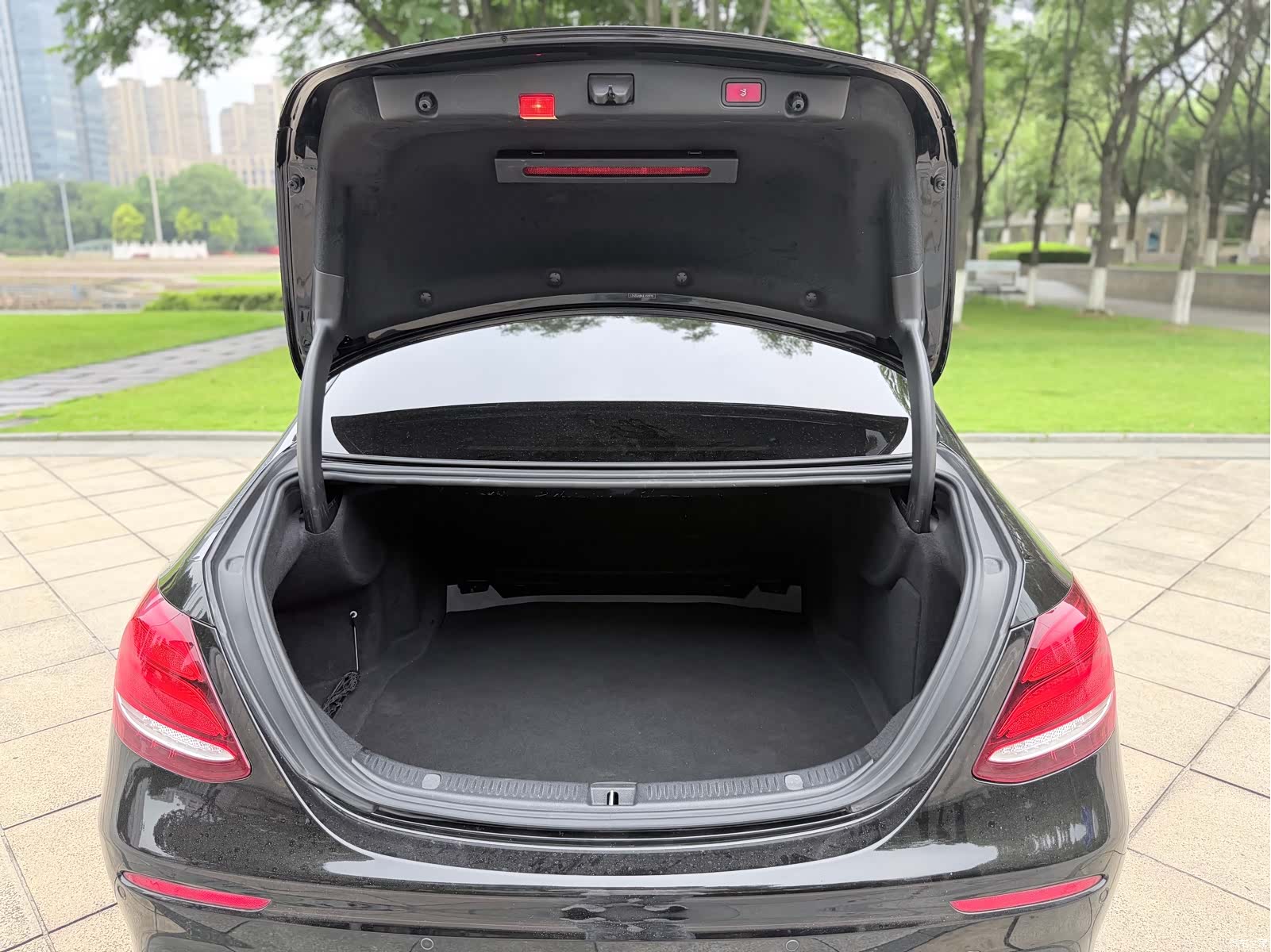 Mercedes-Benz E-Class, 2018 14