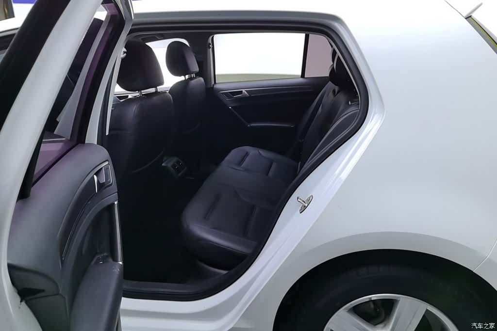 Volkswagen Golf, 2015 11