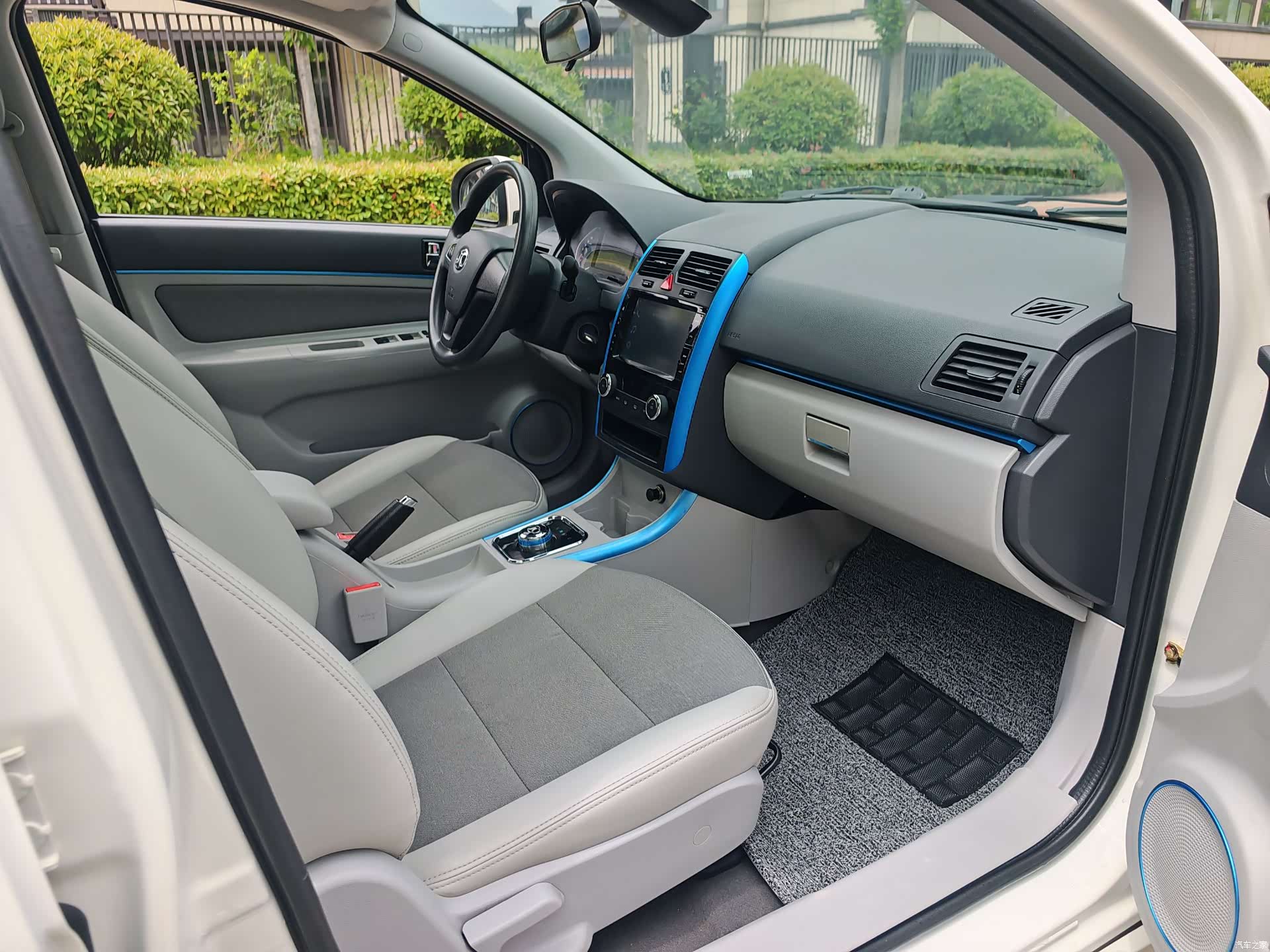 BAIC EV160, 2015 25