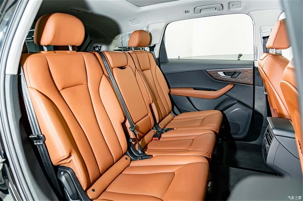 Audi Q7, 2024 23