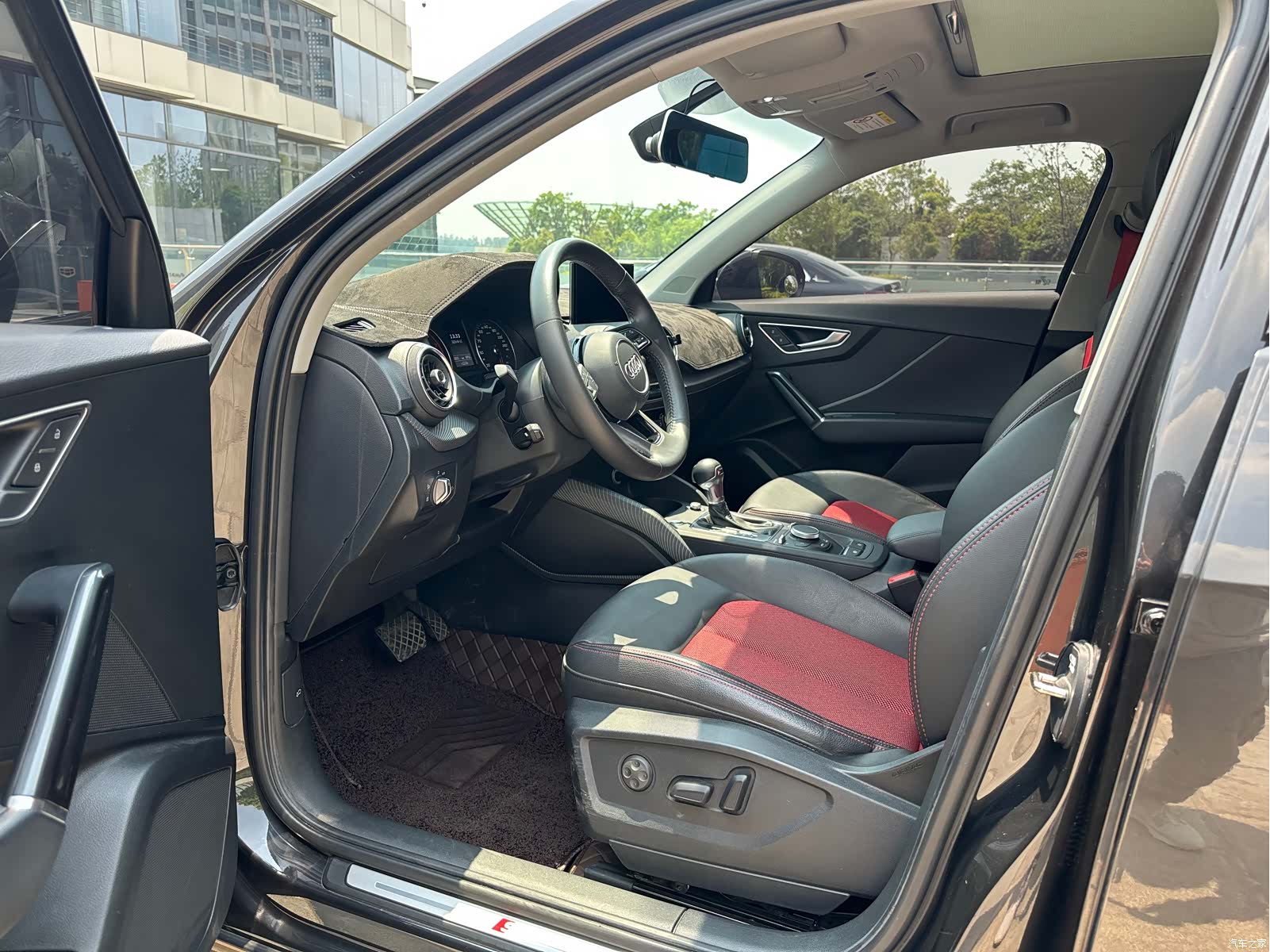 Audi Q2L, 2021 4