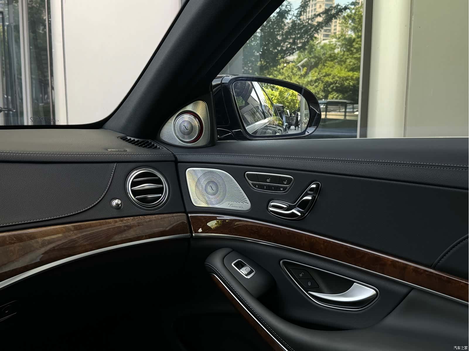 Mercedes-Benz S-Class, 2018 24