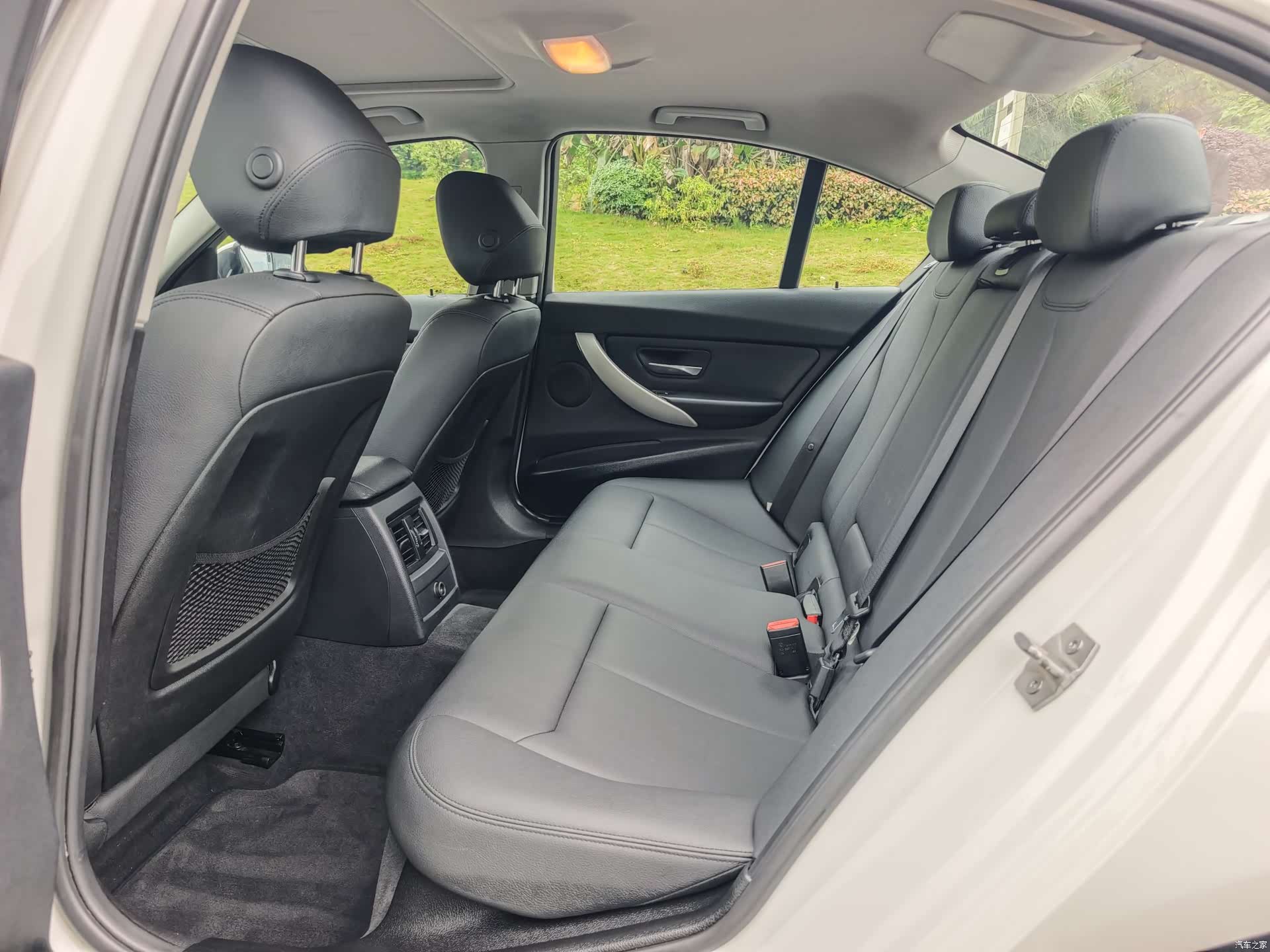 BMW 3 Series, 2015 6