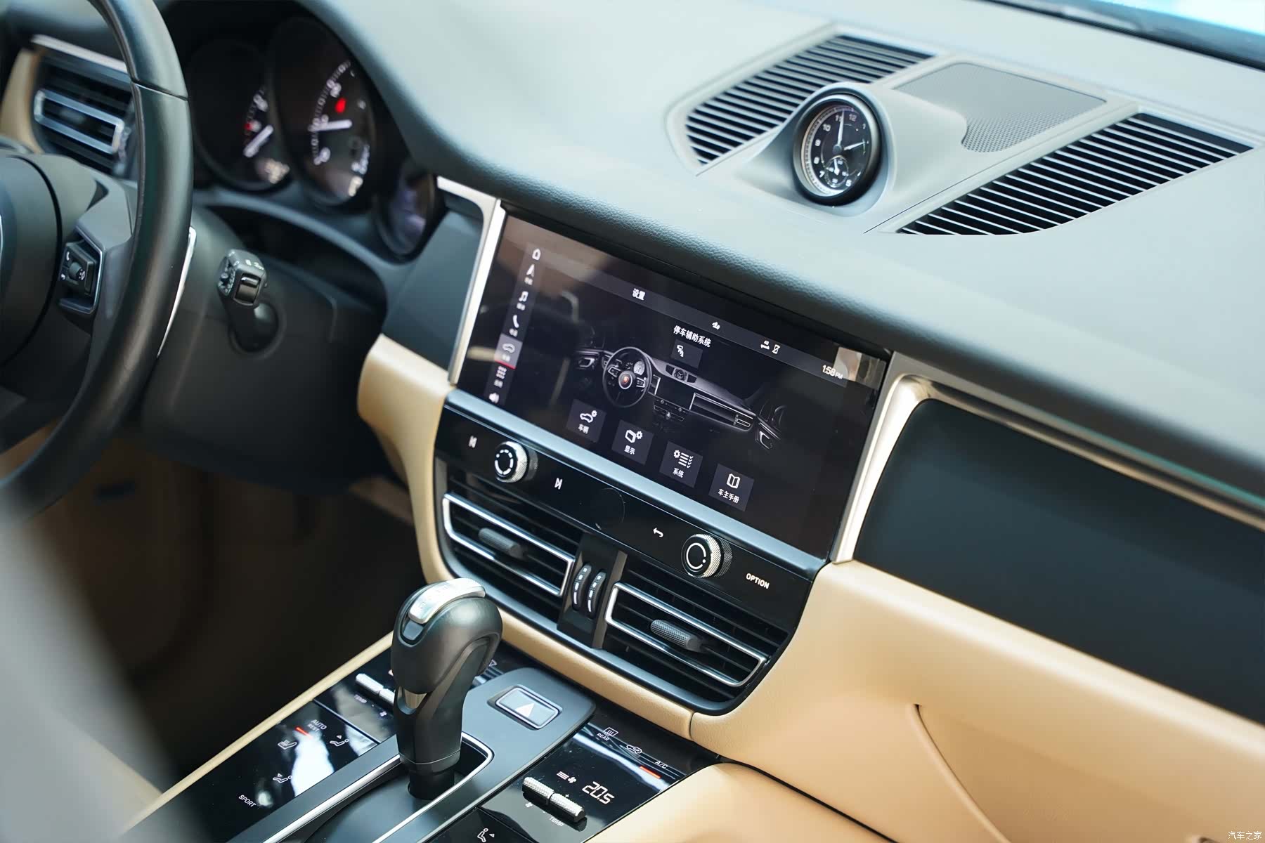 Porsche Macan, 2022 14