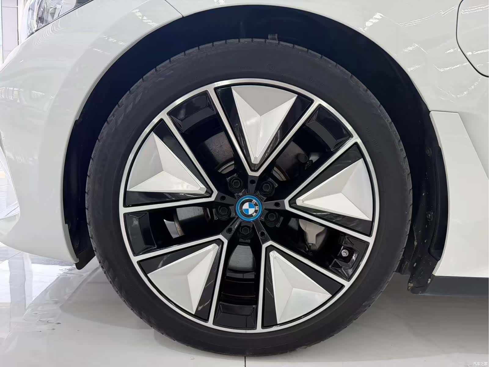BMW i3, 2025 12