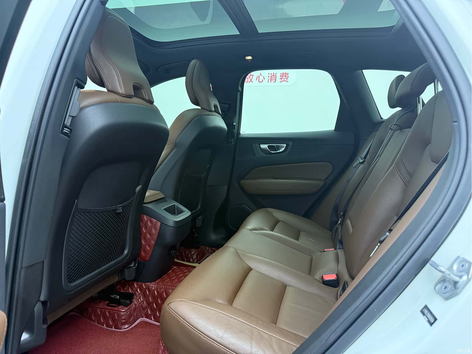 Volvo XC60, 2022 все фото