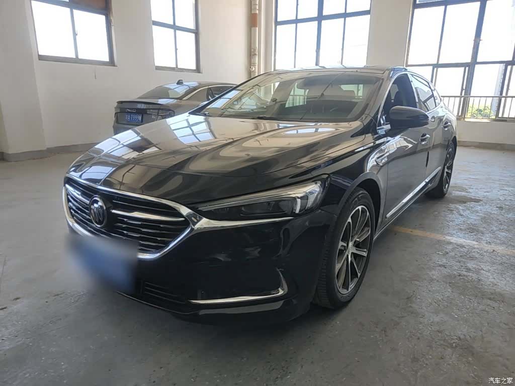 Buick LaCrosse, 2021 1
