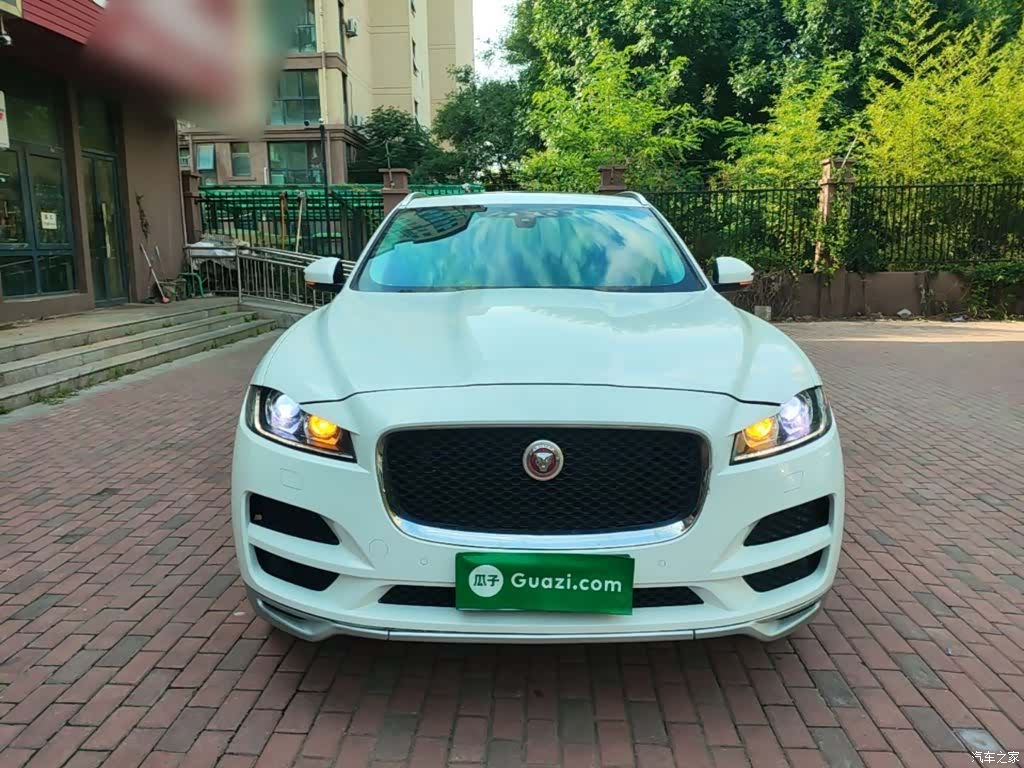 Jaguar F-PACE, 2018 3