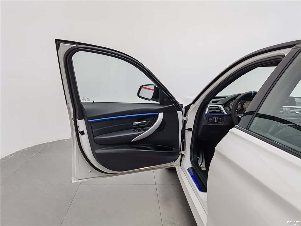 BMW 3 Series, 2018 8