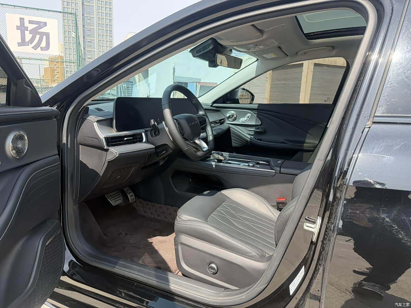 Chery Arrizo 8, 2025 13