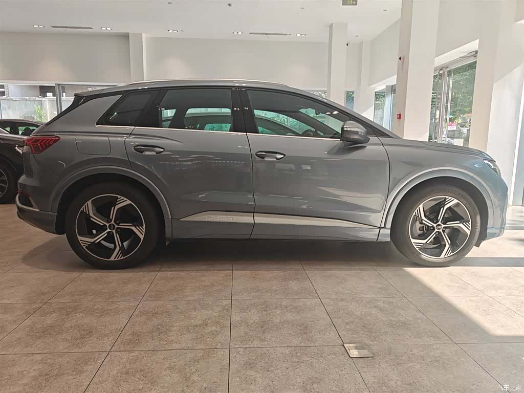 Audi Q4 e-tron, 2024 2