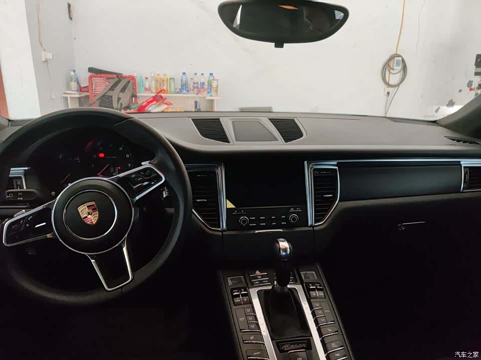 Porsche Macan, 2017 все фото