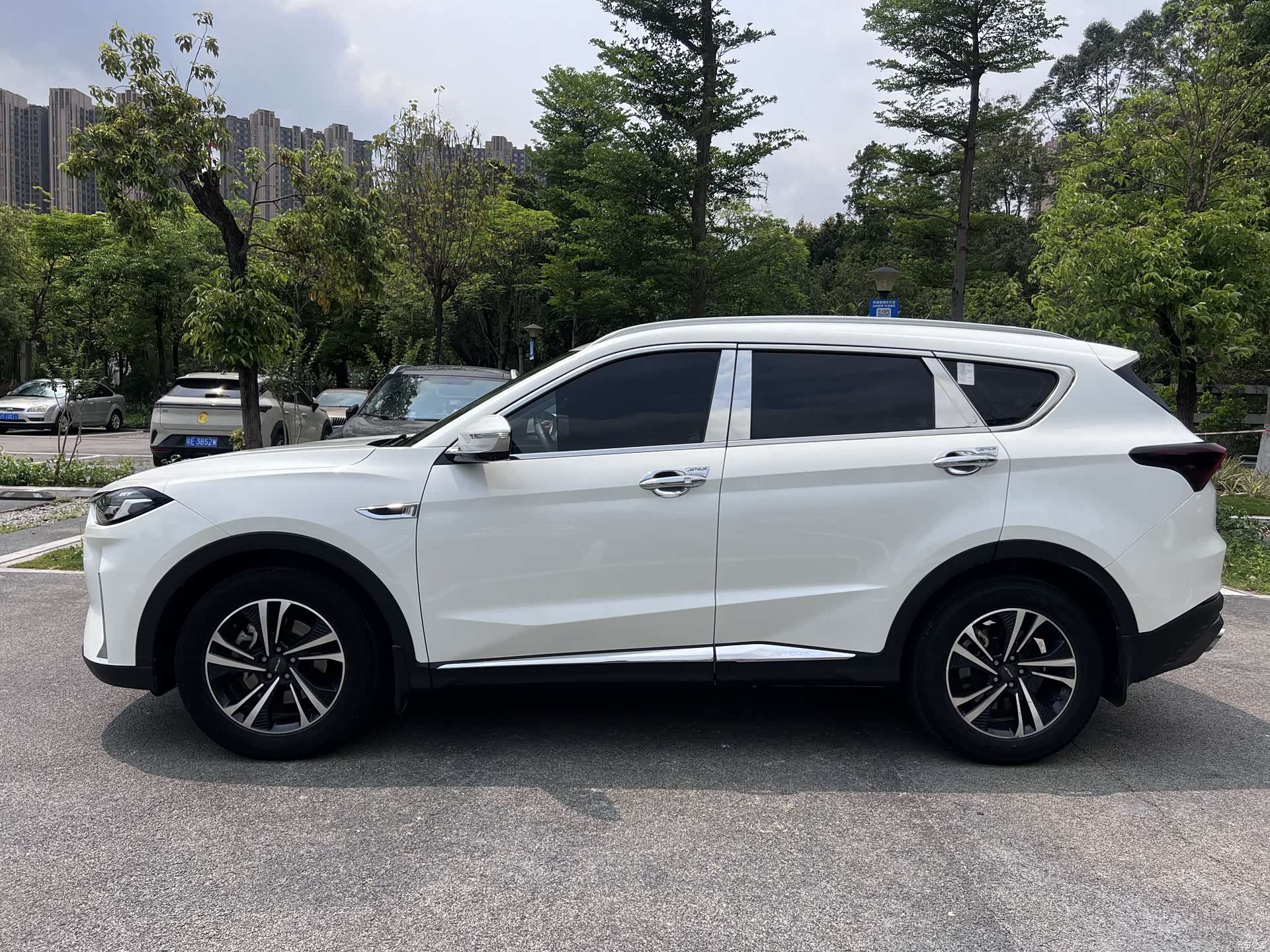 Jetour X70, 2021 17