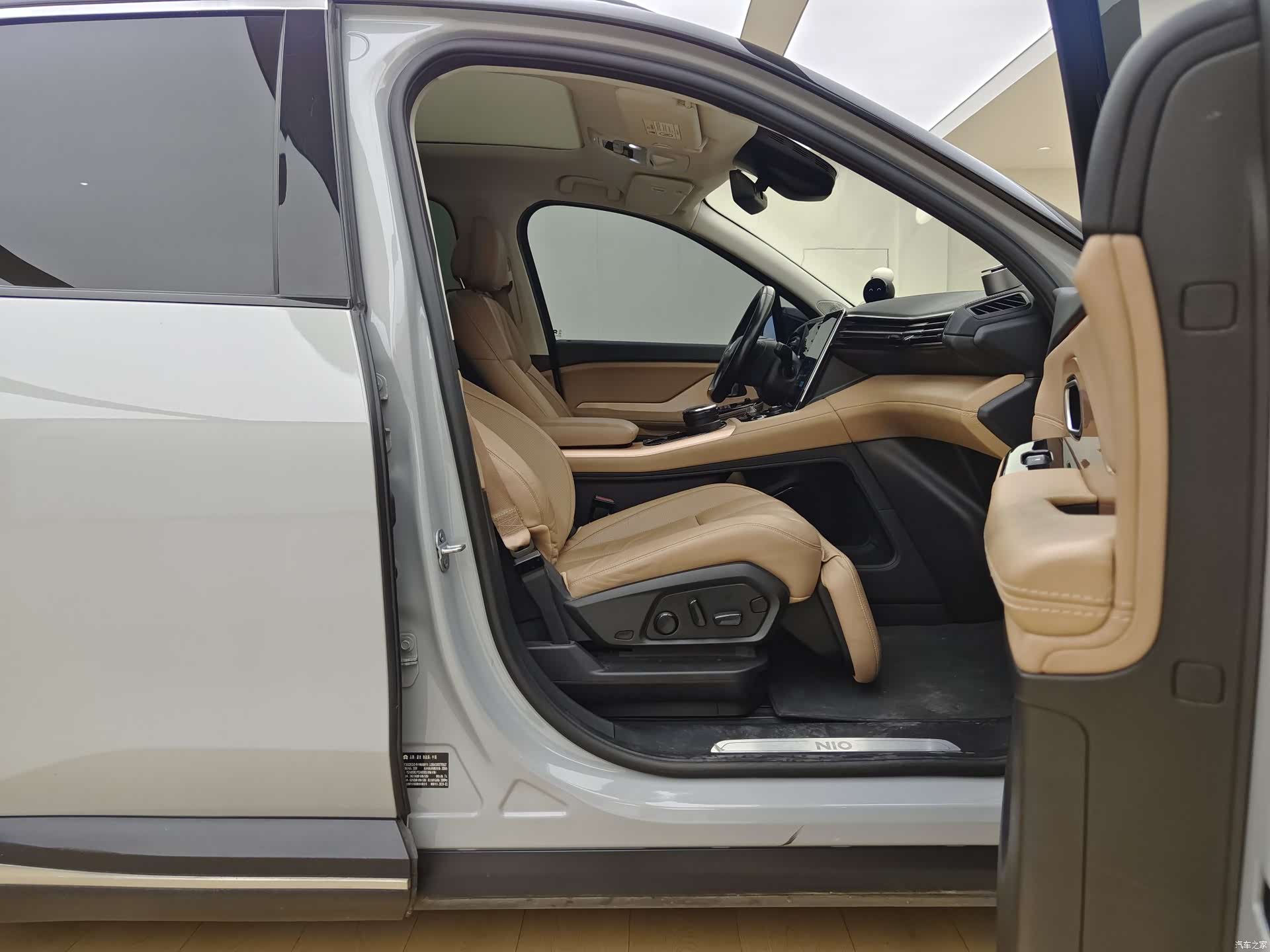 NIO ES8, 2019 13