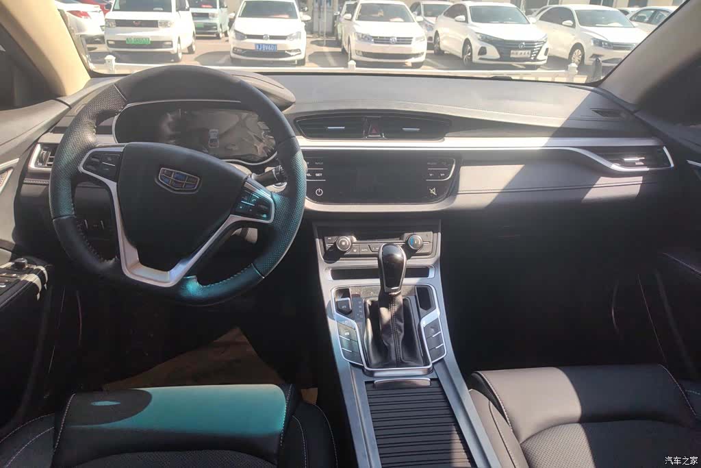Geely Emgrand, 2018 12