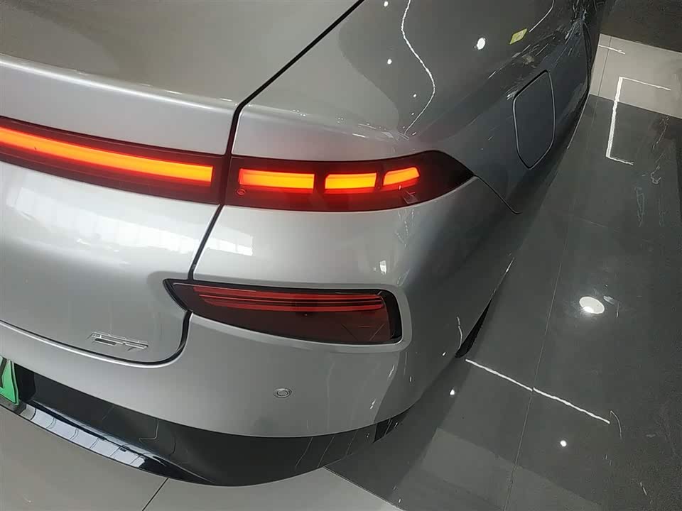 XPENG P7 XPENG P7