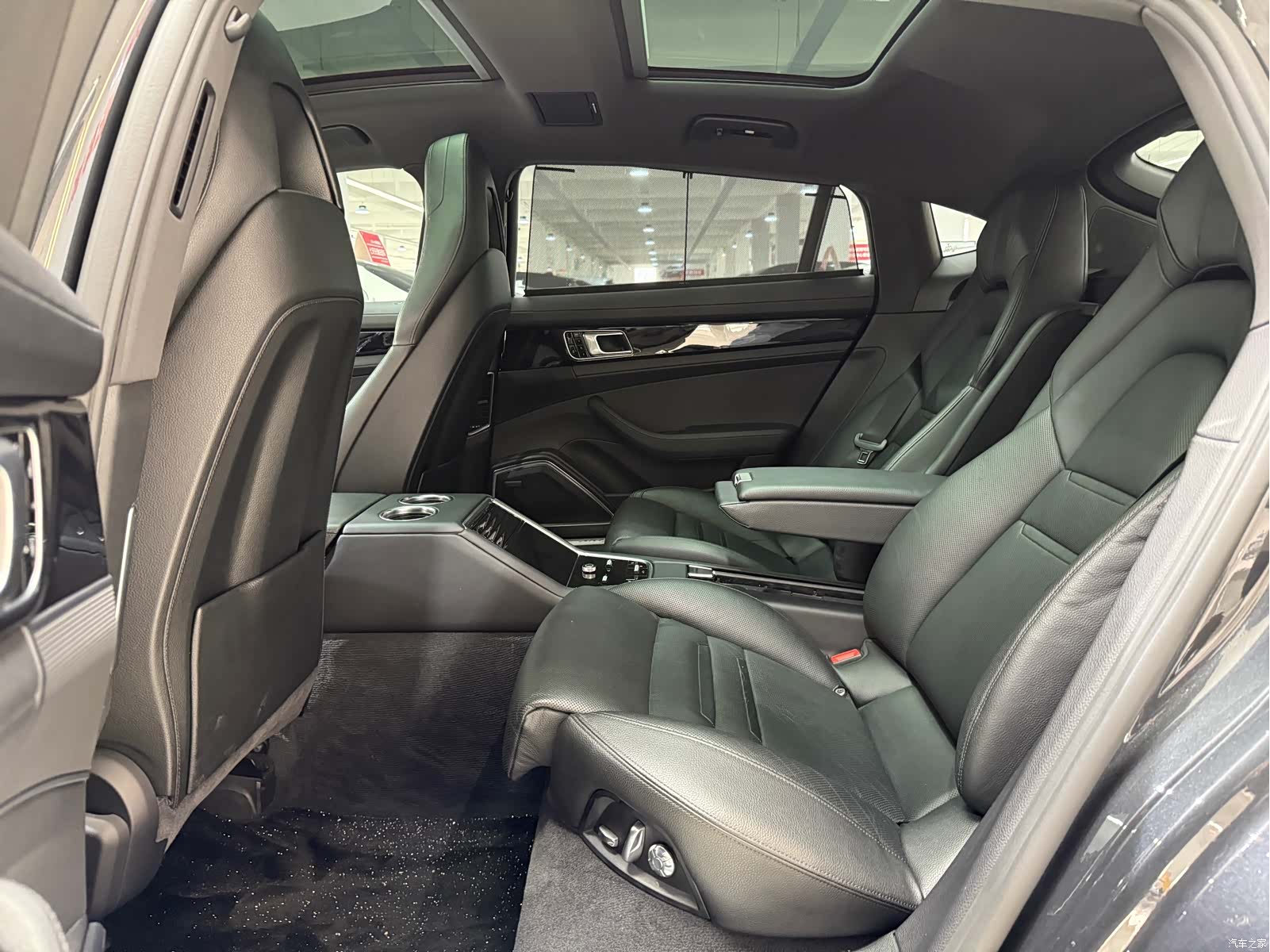 Porsche Panamera, 2018 11