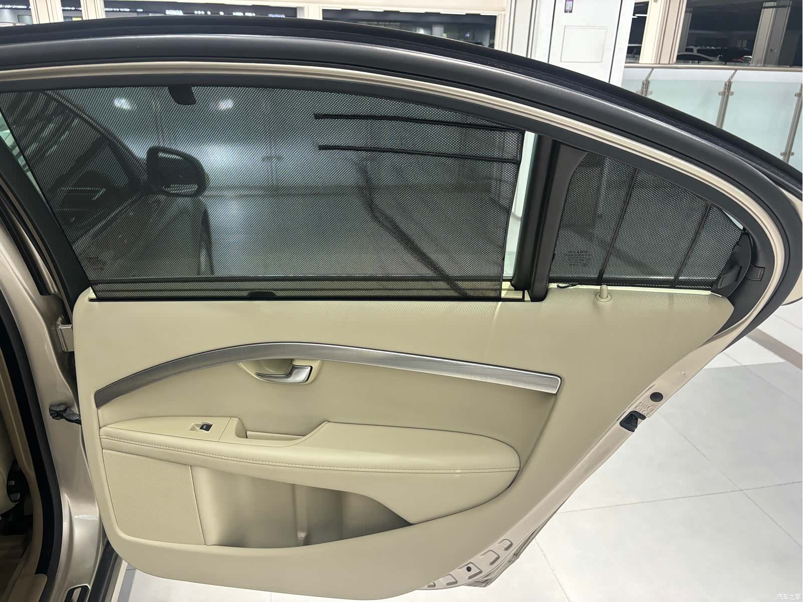 Volvo S80, 2010 11