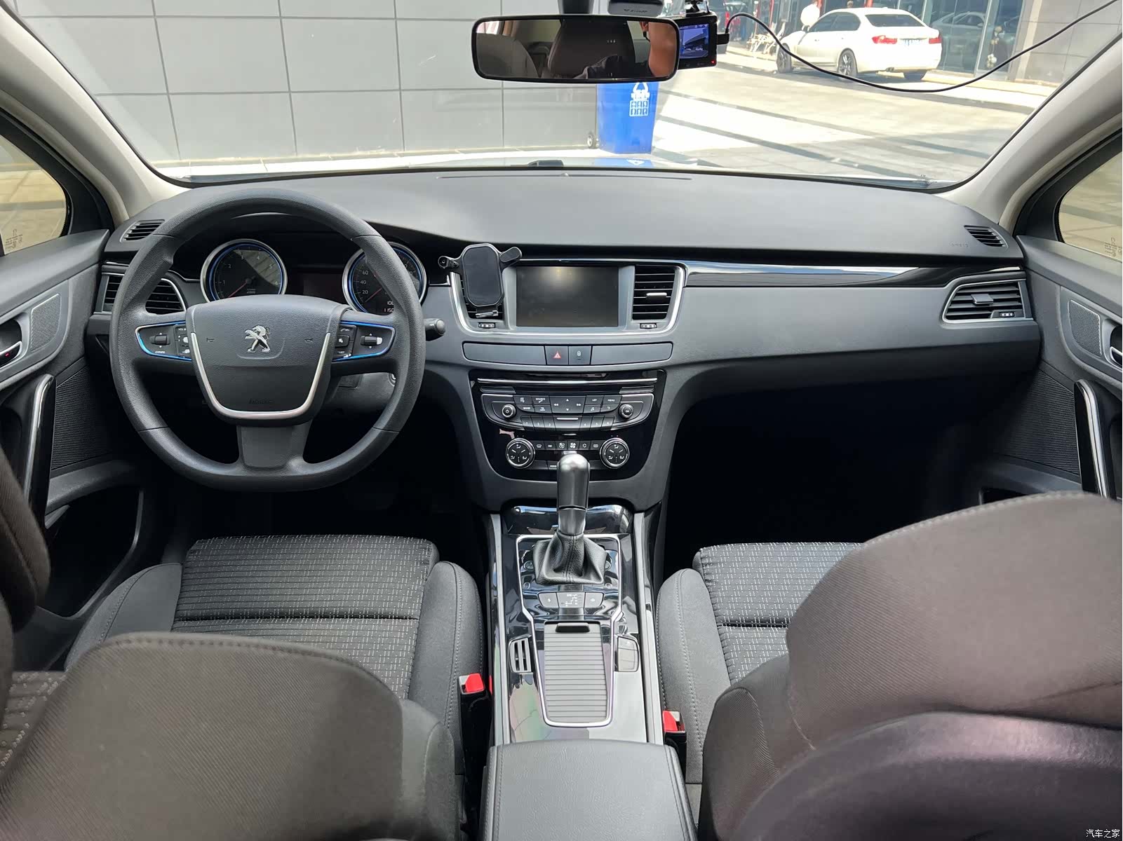 Peugeot 508, 2017 все фото