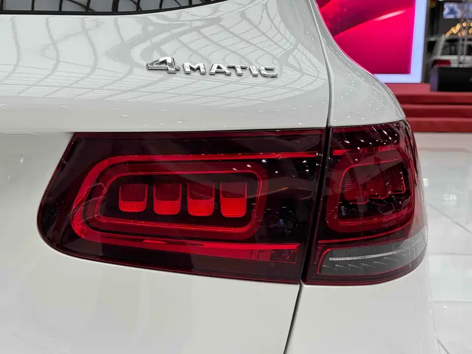 Mercedes-Benz GLC Mercedes-Benz GLC