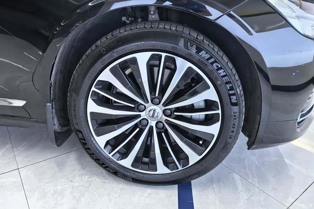 Volvo S90, 2025 6