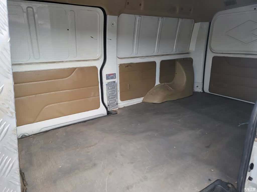DongFeng C35, 2020 9
