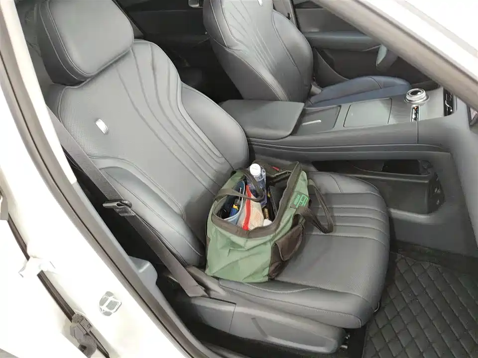 Geely Galaxy Galaxy E5