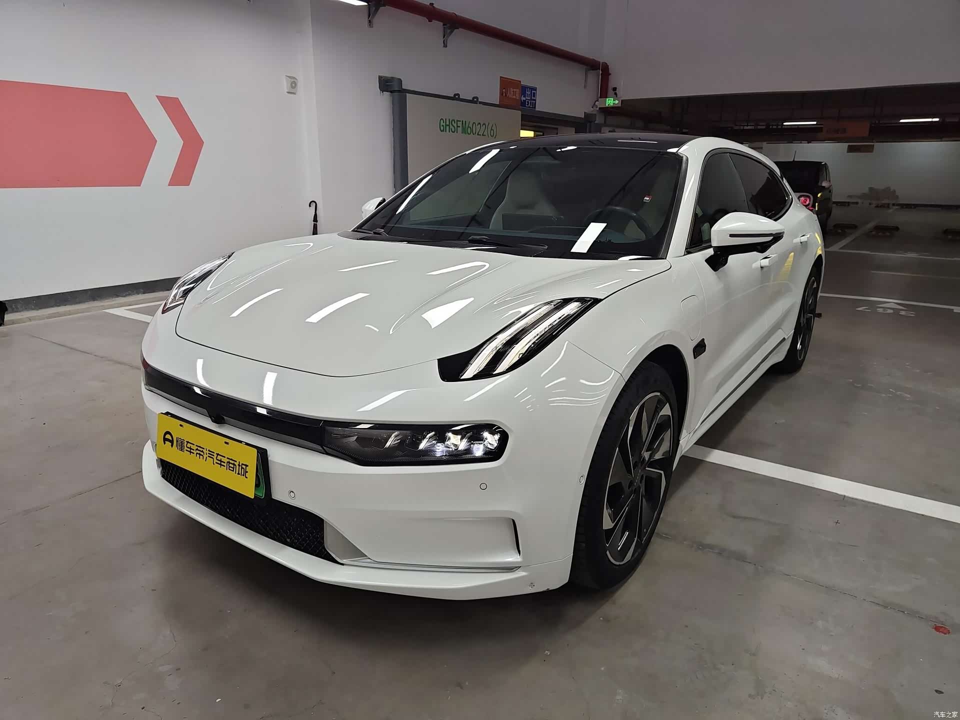 Zeekr 001