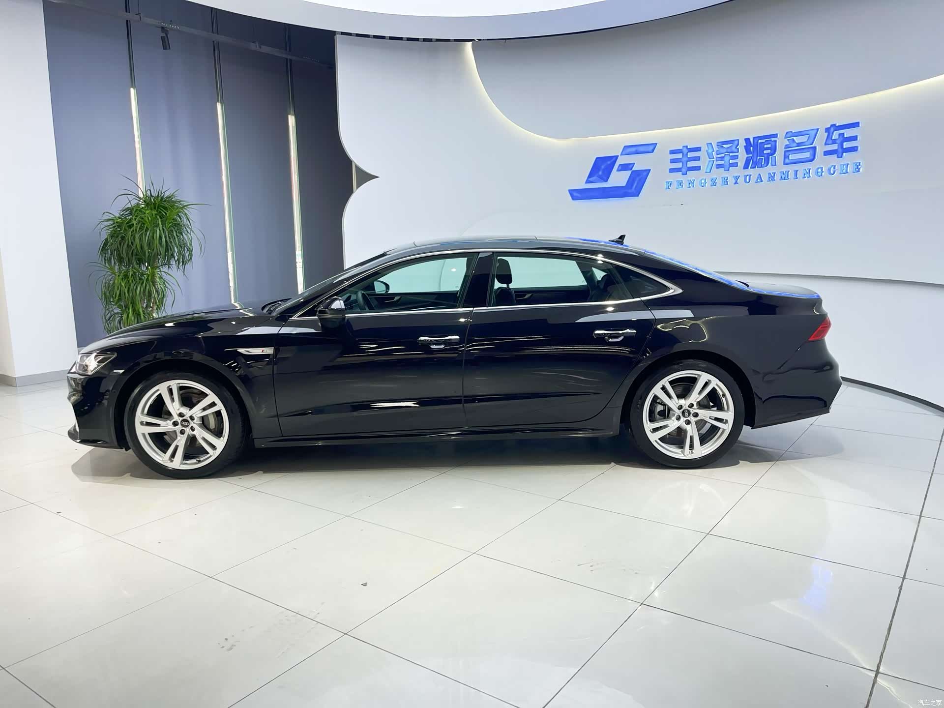 Audi A7L, 2024 2