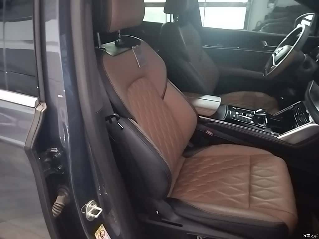 BYD Tang, 2021 25