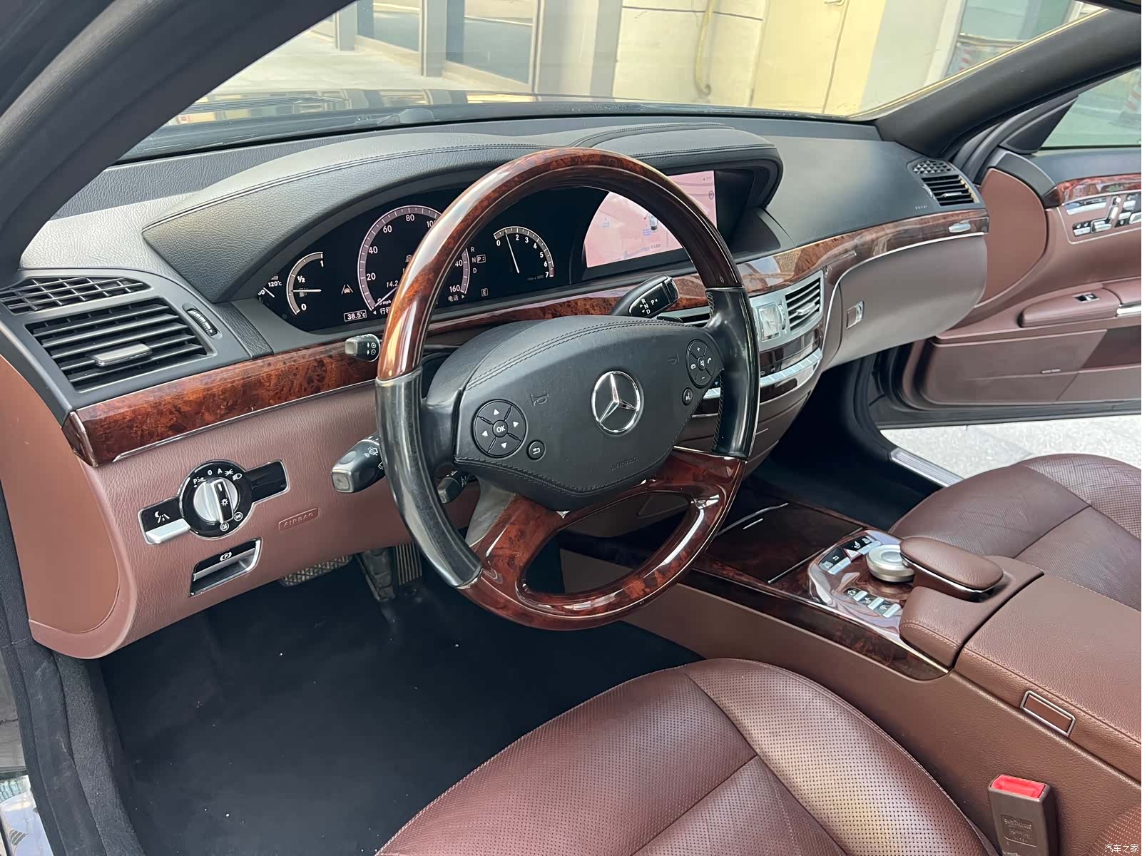 Mercedes-Benz S-Class, 2013 29