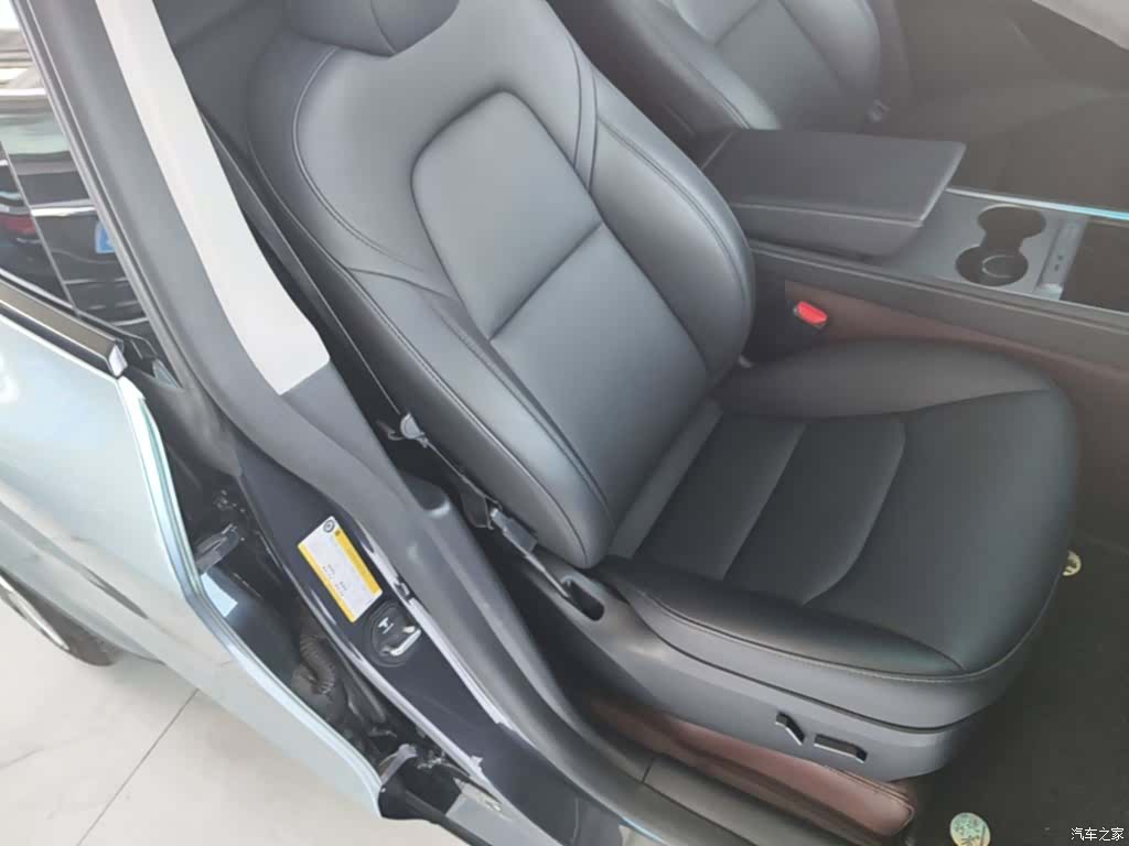 Tesla Model Y, 2024 25