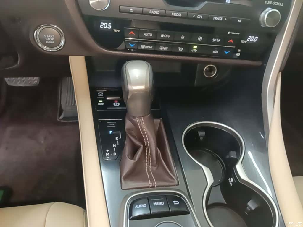 Lexus RX, 2017 14
